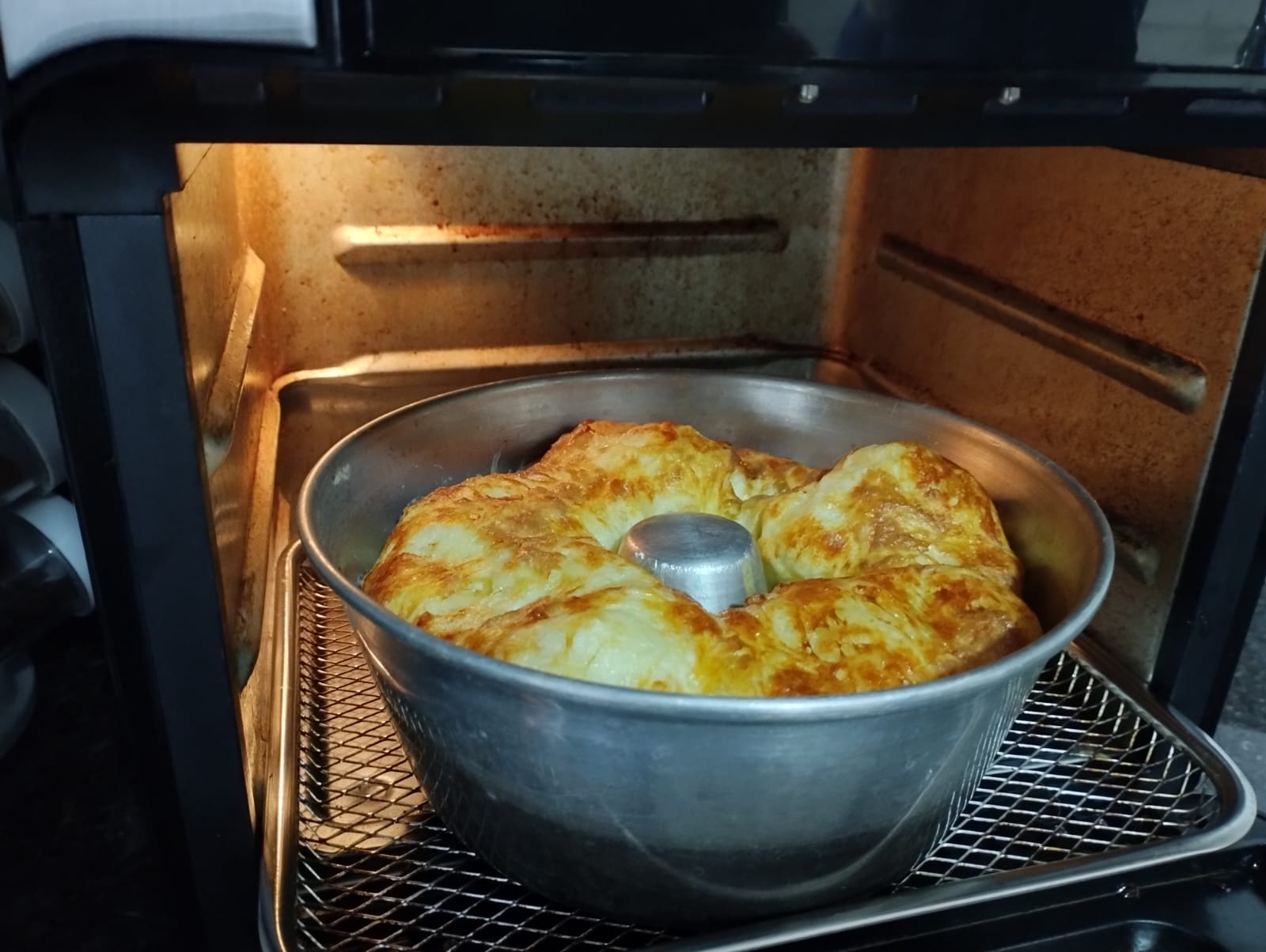 Aprenda fazer o delicioso pão-de-queijo de forma na Air Fryer